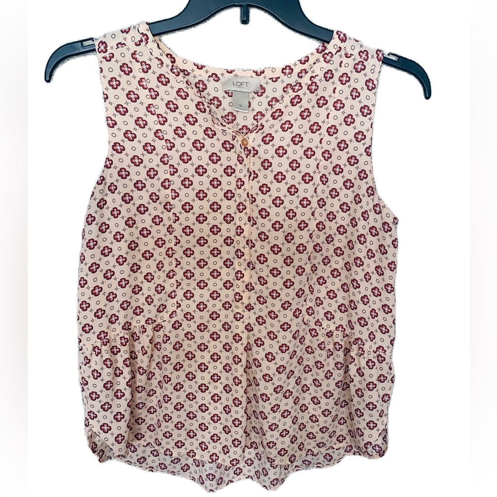 Loft Blouse Size Medium Salmon Pink Floral Sleeveless Button Neck